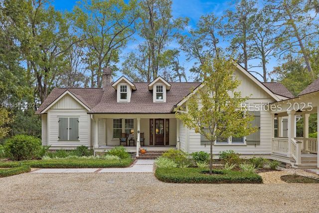 12 Walker House Dr, Okatie, SC 29909