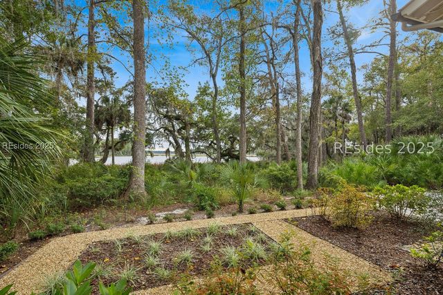 12 Walker House Dr, Okatie, SC 29909