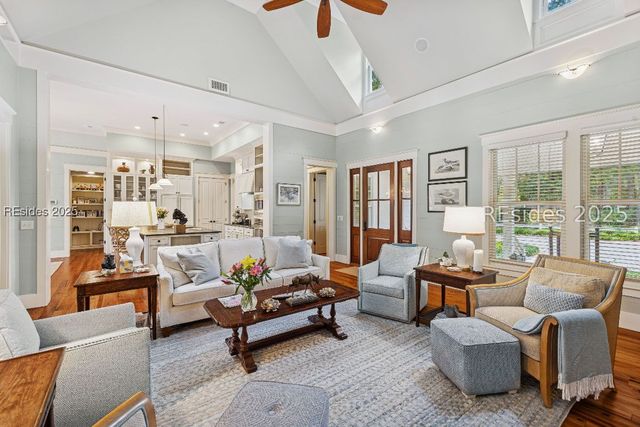 12 Walker House Dr, Okatie, SC 29909