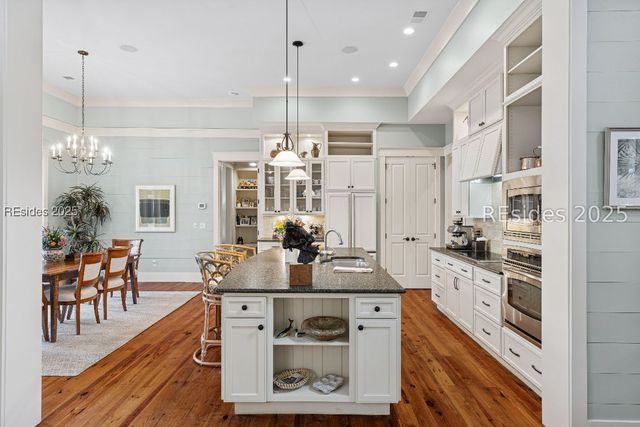 12 Walker House Dr, Okatie, SC 29909