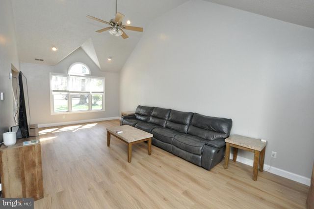 45 SHERI WAY, Pine Hill, NJ 08021