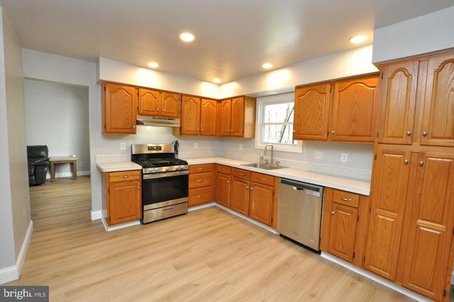 45 SHERI WAY, Pine Hill, NJ 08021