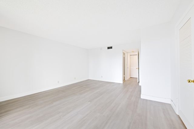 799 Jeffery Street 201, Boca Raton, FL 33487