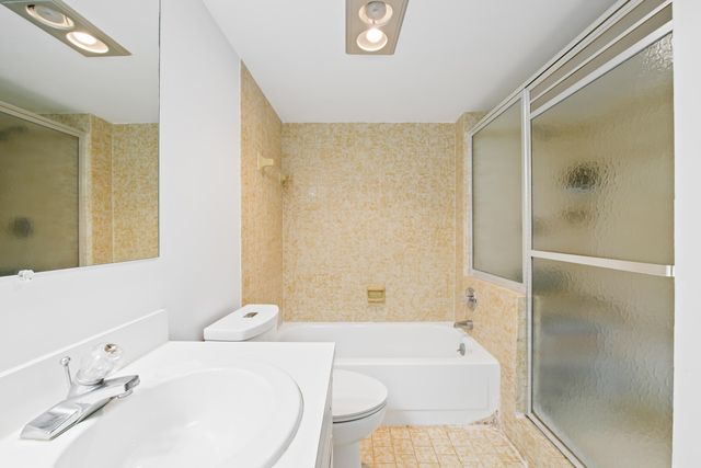 799 Jeffery Street 201, Boca Raton, FL 33487