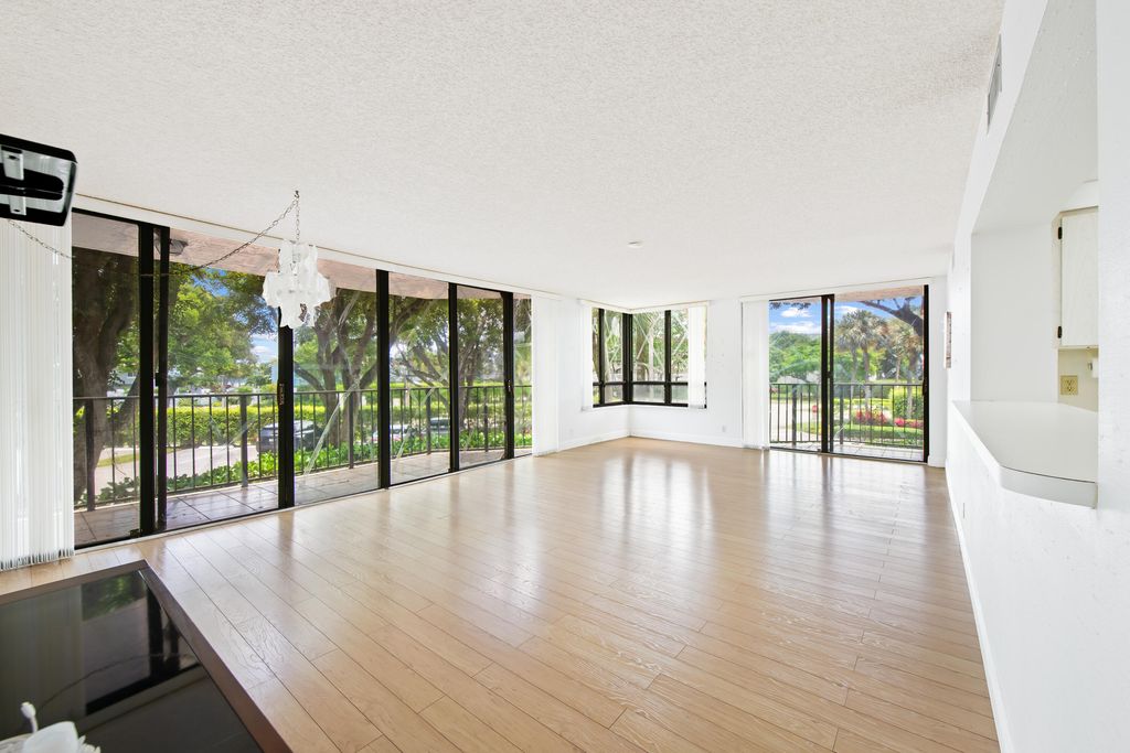 799 Jeffery Street 201, Boca Raton, FL 33487