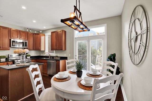 529 E New York Street, Indianapolis, IN 46202