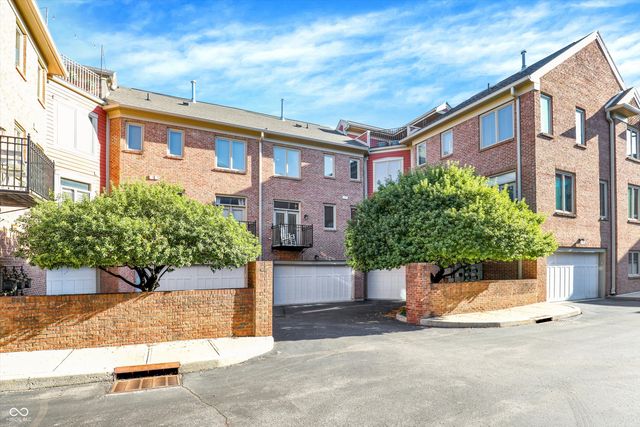 529 E New York Street, Indianapolis, IN 46202