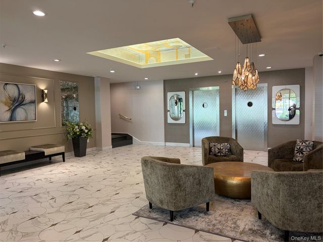 40 Stoner Avenue 1D, Great Neck Plaza, NY 11021