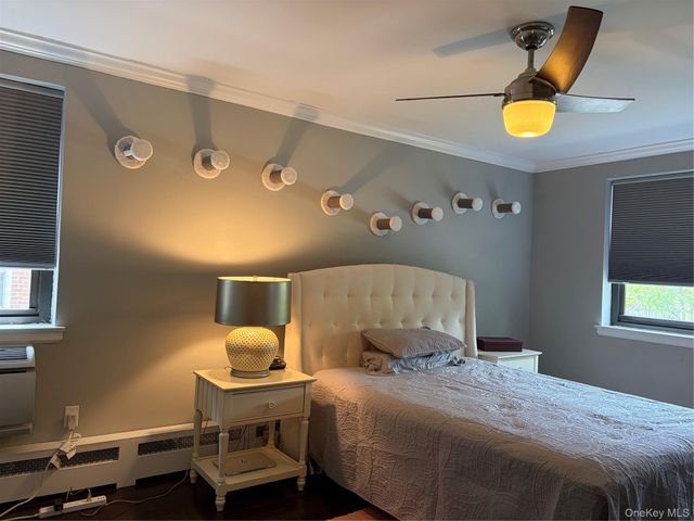 40 Stoner Avenue 1D, Great Neck Plaza, NY 11021