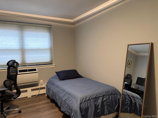 40 Stoner Avenue 1D, Great Neck Plaza, NY 11021
