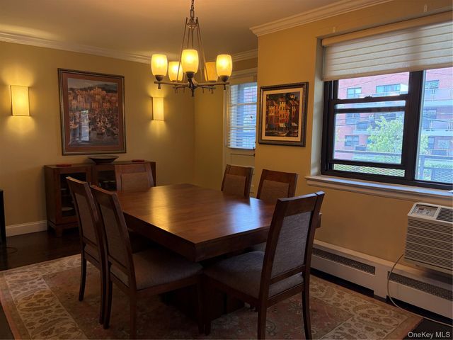 40 Stoner Avenue 1D, Great Neck Plaza, NY 11021