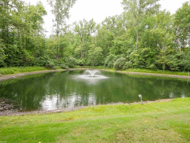 25699 Maritime Cir Circle, Harrison Twp, MI 48045