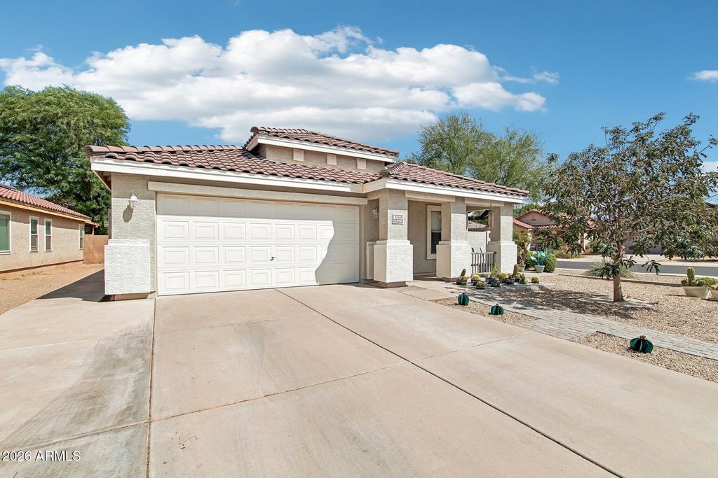659 S HAZEL Court, Gilbert, AZ 85296 — photo 2