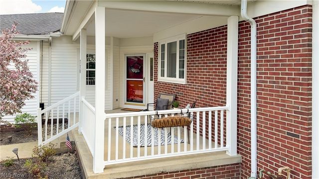 730 Woodlake Drive, Aurora, OH 44202