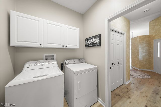 730 Woodlake Drive, Aurora, OH 44202