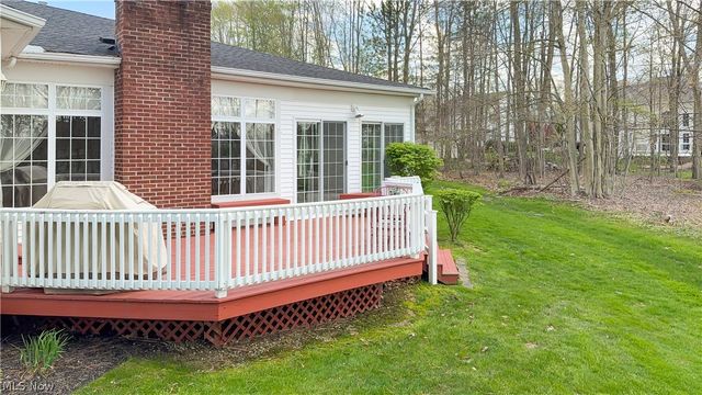 730 Woodlake Drive, Aurora, OH 44202
