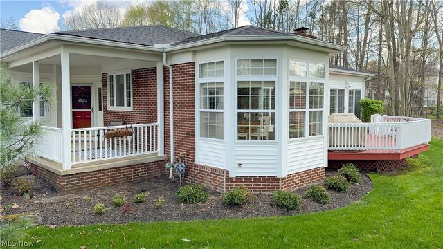 730 Woodlake Drive, Aurora, OH 44202