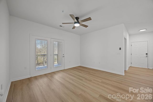 176 Brickton Village Circle 206, Fletcher, NC 28732