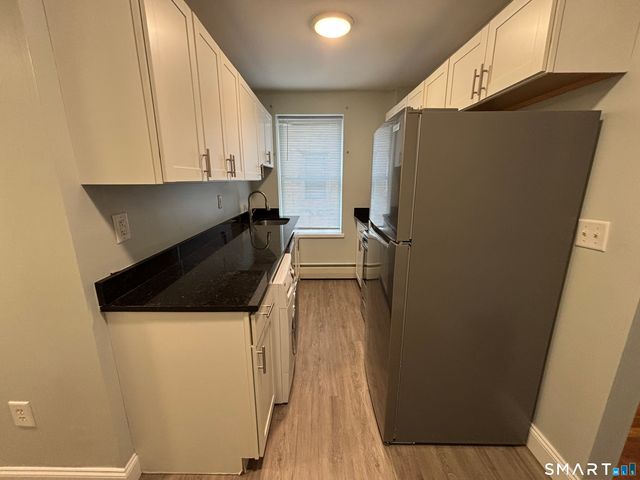 213 Golden Hill Street 5F, Bridgeport, CT 06604