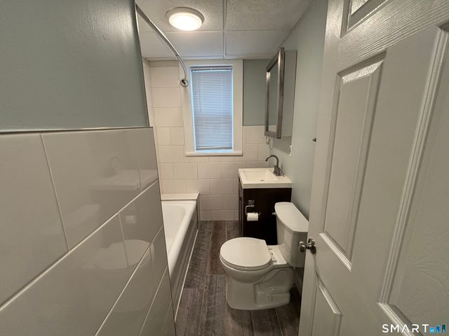 213 Golden Hill Street 5F, Bridgeport, CT 06604