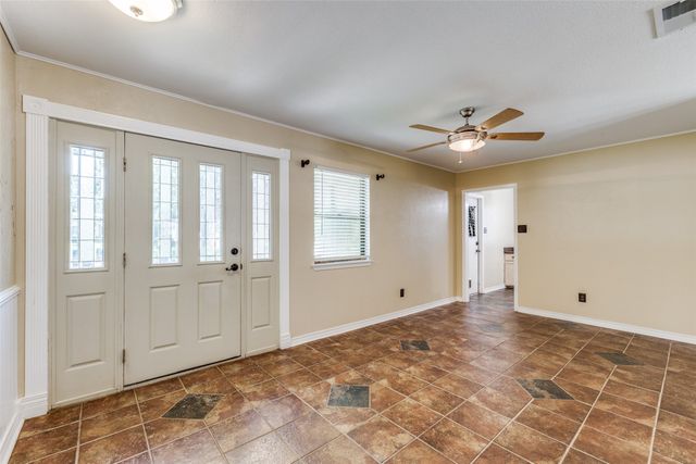 2602 Brentwood Circle, Arlington, TX 76013
