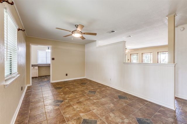 2602 Brentwood Circle, Arlington, TX 76013