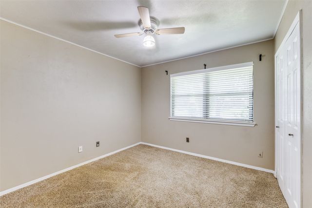 2602 Brentwood Circle, Arlington, TX 76013