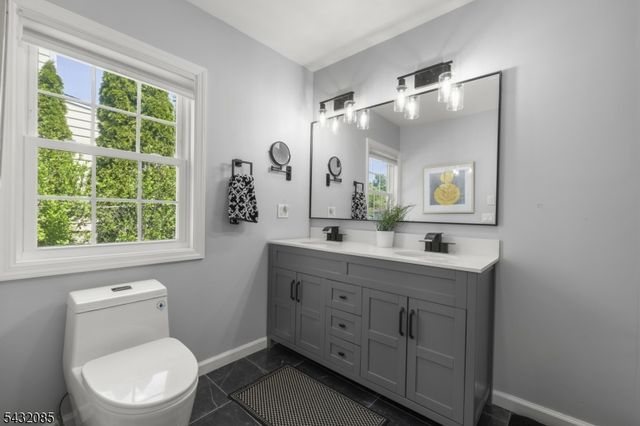 118 Parsippany Rd, Hanover Twp., NJ 07981