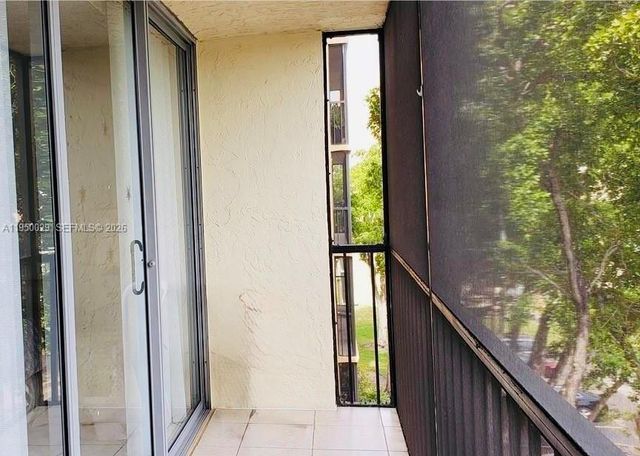 3821 Environ Blvd 406, Lauderhill, FL 33319