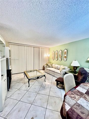 3821 Environ Blvd 406, Lauderhill, FL 33319