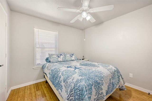 304 Valley Forge Lane, Arlington, TX 76002