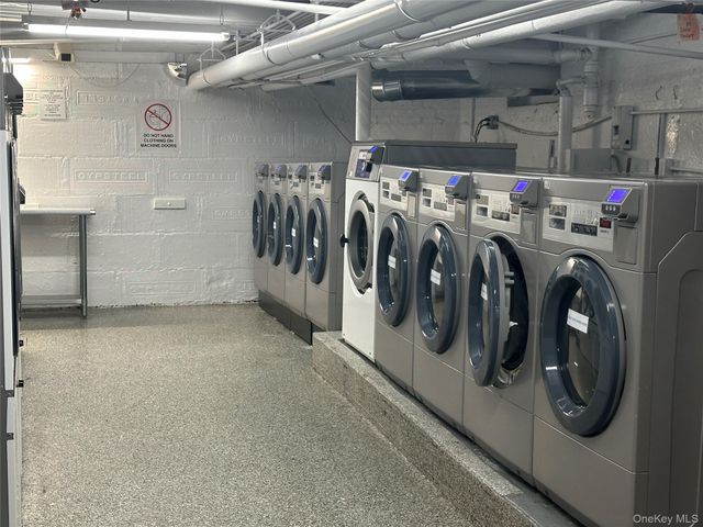 84-49 168th Street 4S, Jamaica Hills, NY 11432