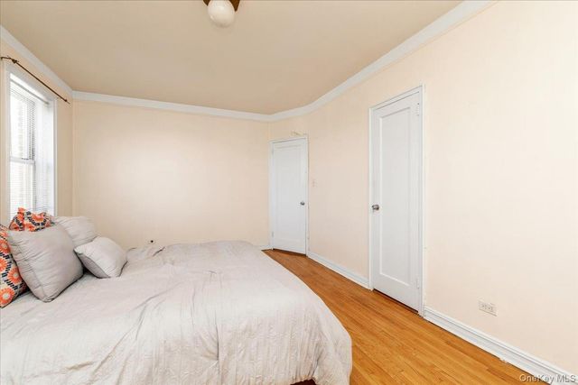 84-49 168th Street 4S, Jamaica Hills, NY 11432