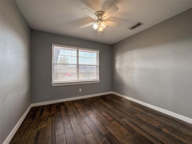 5619 Wood Creek Way, Houston, TX 77017