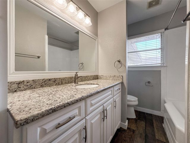 5619 Wood Creek Way, Houston, TX 77017