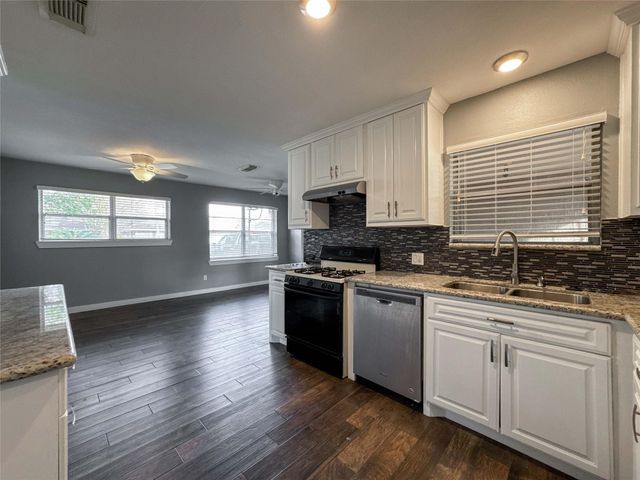 5619 Wood Creek Way, Houston, TX 77017