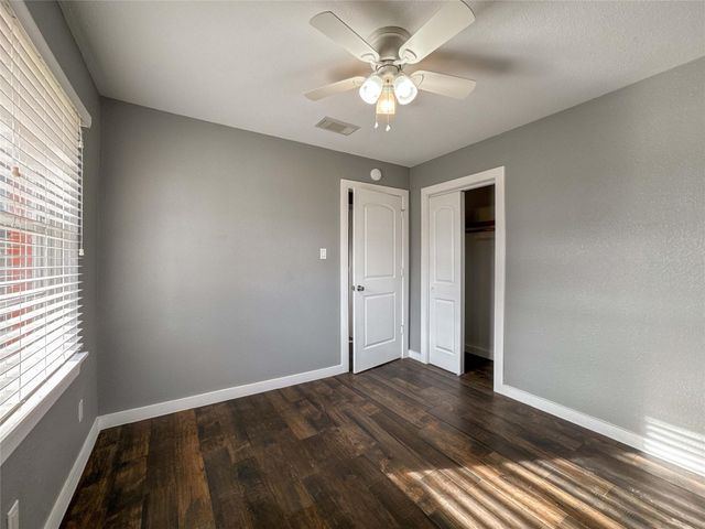 5619 Wood Creek Way, Houston, TX 77017