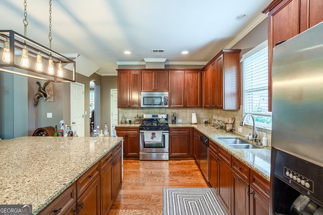 239 Highwoods Parkway, Newnan, GA 30265