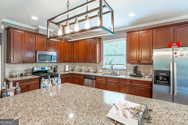 239 Highwoods Parkway, Newnan, GA 30265