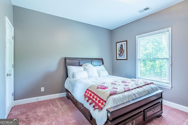 239 Highwoods Parkway, Newnan, GA 30265