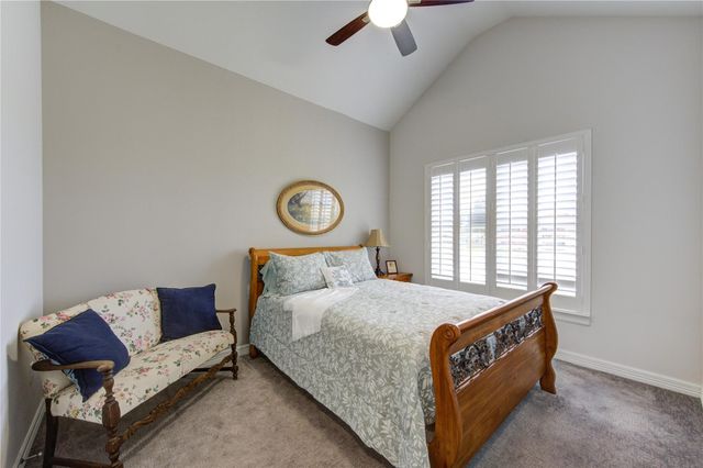 2006 Lynn Street, El Campo, TX 77437