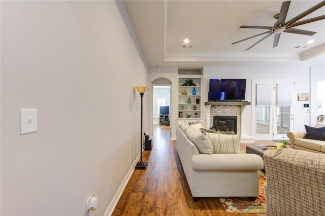 2006 Lynn Street, El Campo, TX 77437