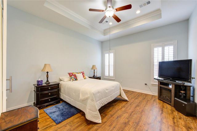 2006 Lynn Street, El Campo, TX 77437