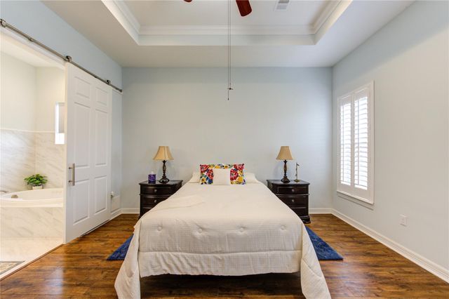 2006 Lynn Street, El Campo, TX 77437