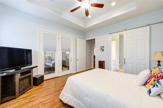 2006 Lynn Street, El Campo, TX 77437