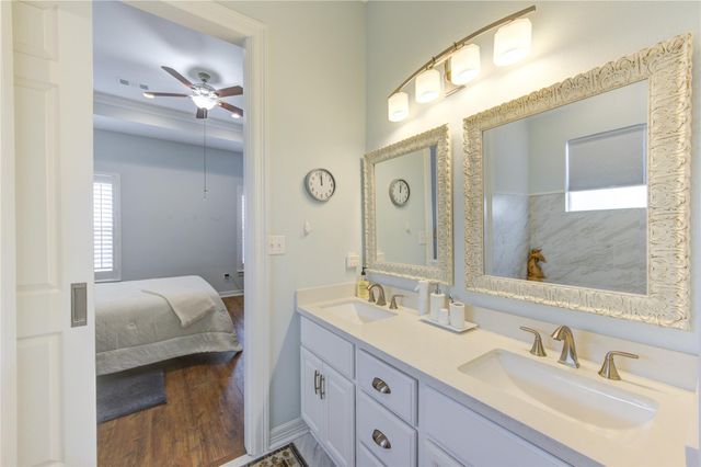 2006 Lynn Street, El Campo, TX 77437
