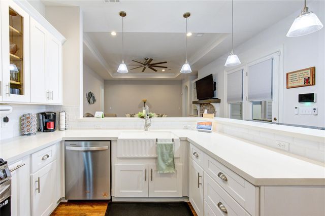 2006 Lynn Street, El Campo, TX 77437