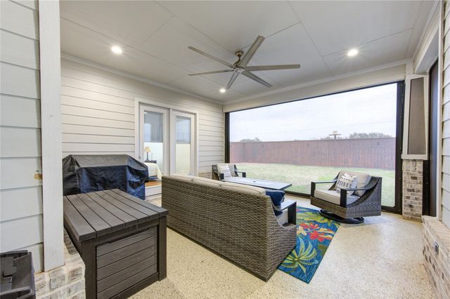 2006 Lynn Street, El Campo, TX 77437