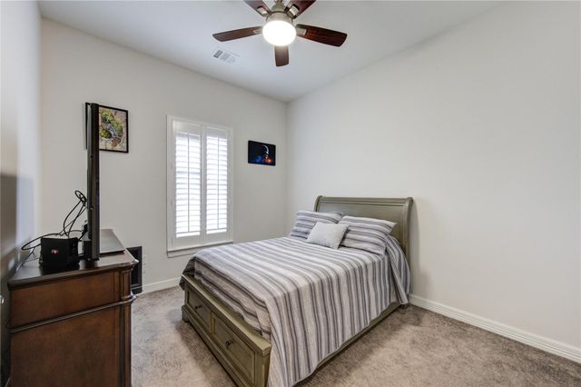 2006 Lynn Street, El Campo, TX 77437