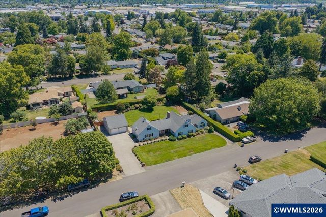 2715 Park Ter SW, Albany, OR 97321